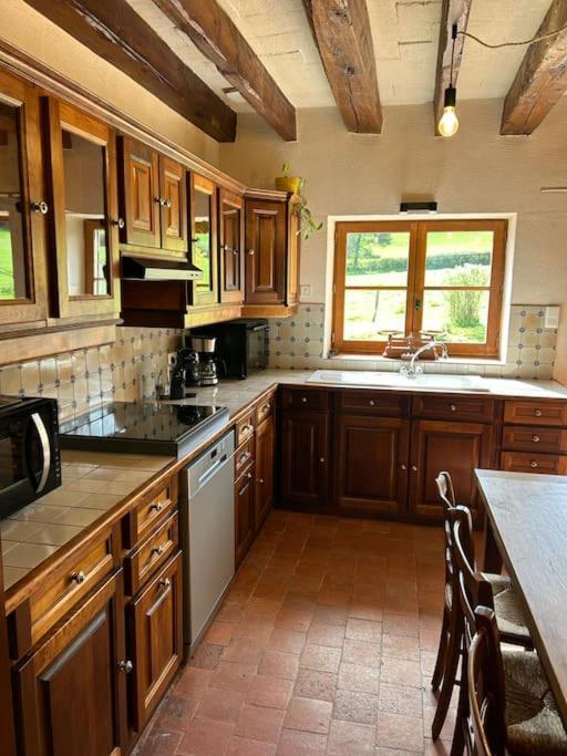 La Maison De Barbara La Guiche Экстерьер фото