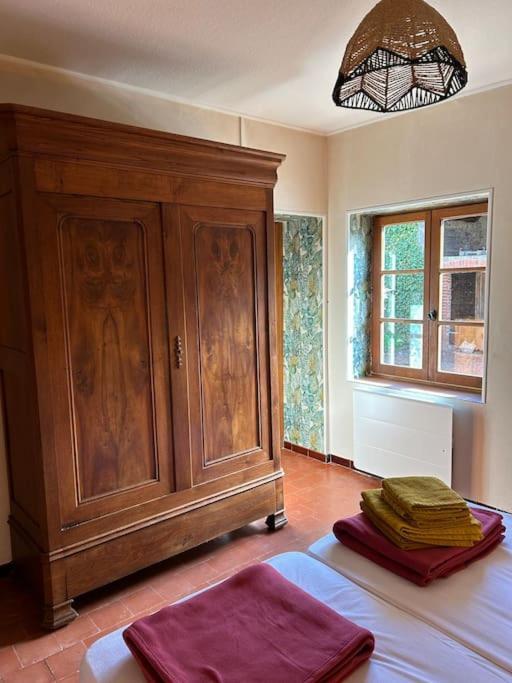 La Maison De Barbara La Guiche Экстерьер фото
