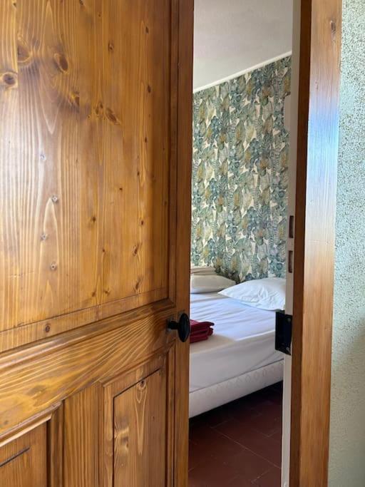 La Maison De Barbara La Guiche Экстерьер фото